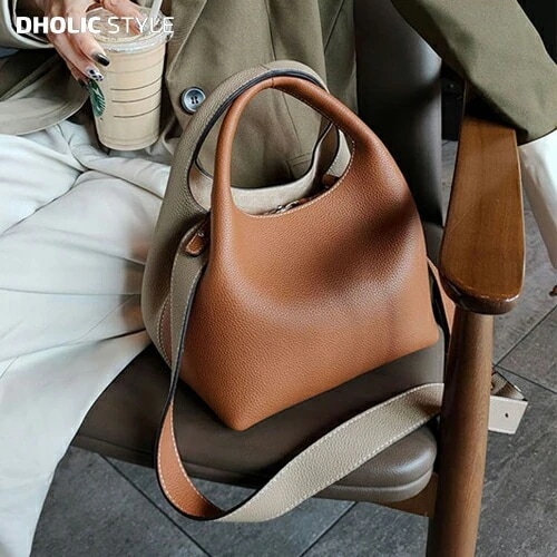 ストラップ&ポーチ付ステッチカウレザーバッグ・p449948