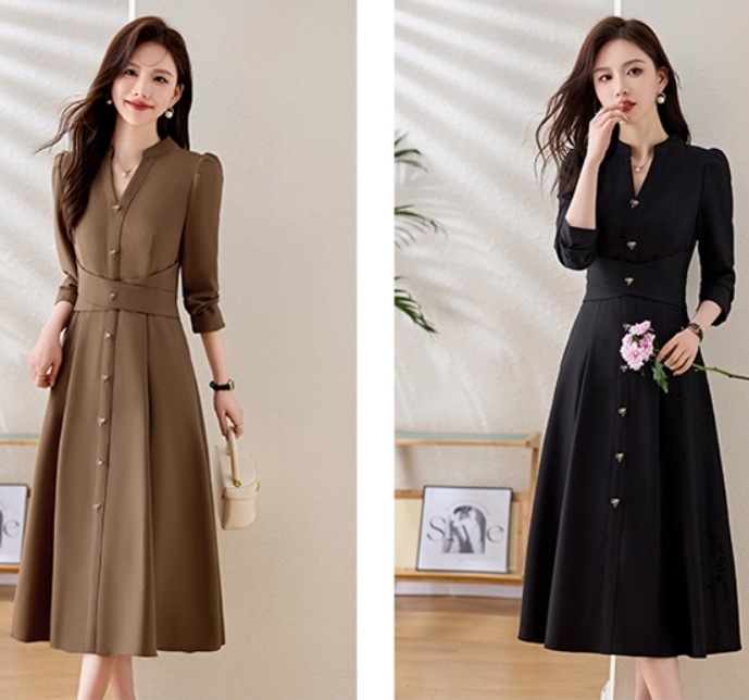 レディース ワンピース 膝丈 ミモレ 長袖 Vネック ウエストマーク ボタン 大人可愛い きれいめ シンプル 上品 おしゃれ かっこいい こなれ感 エレガント 存在感 キュート 都会的 ラグジュアリー