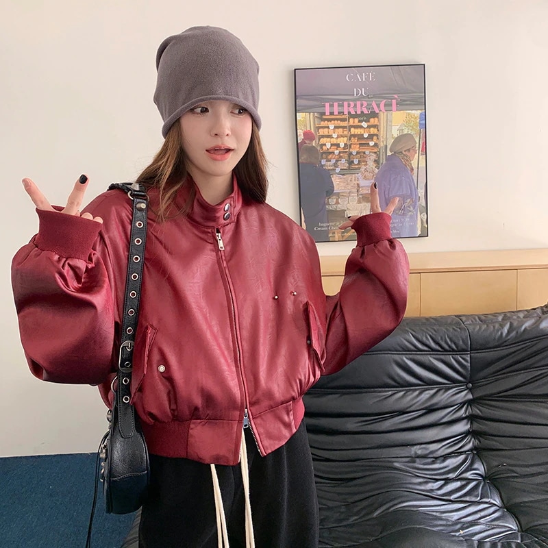 アメリカのレトロな襟の革ジャケット2024秋の新しいファッショナブルな甘いクールなPUレザーショートベースボールスーツジャケット