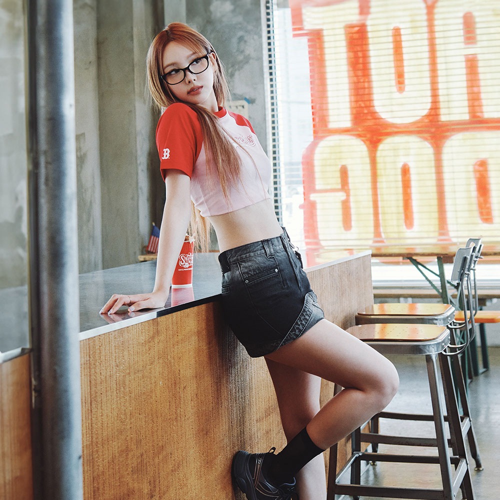レディース ヴァースィティ ラグラン クロップド Tシャツ ボストンレッドソックス Varsity Raglan Crop T Shirts
