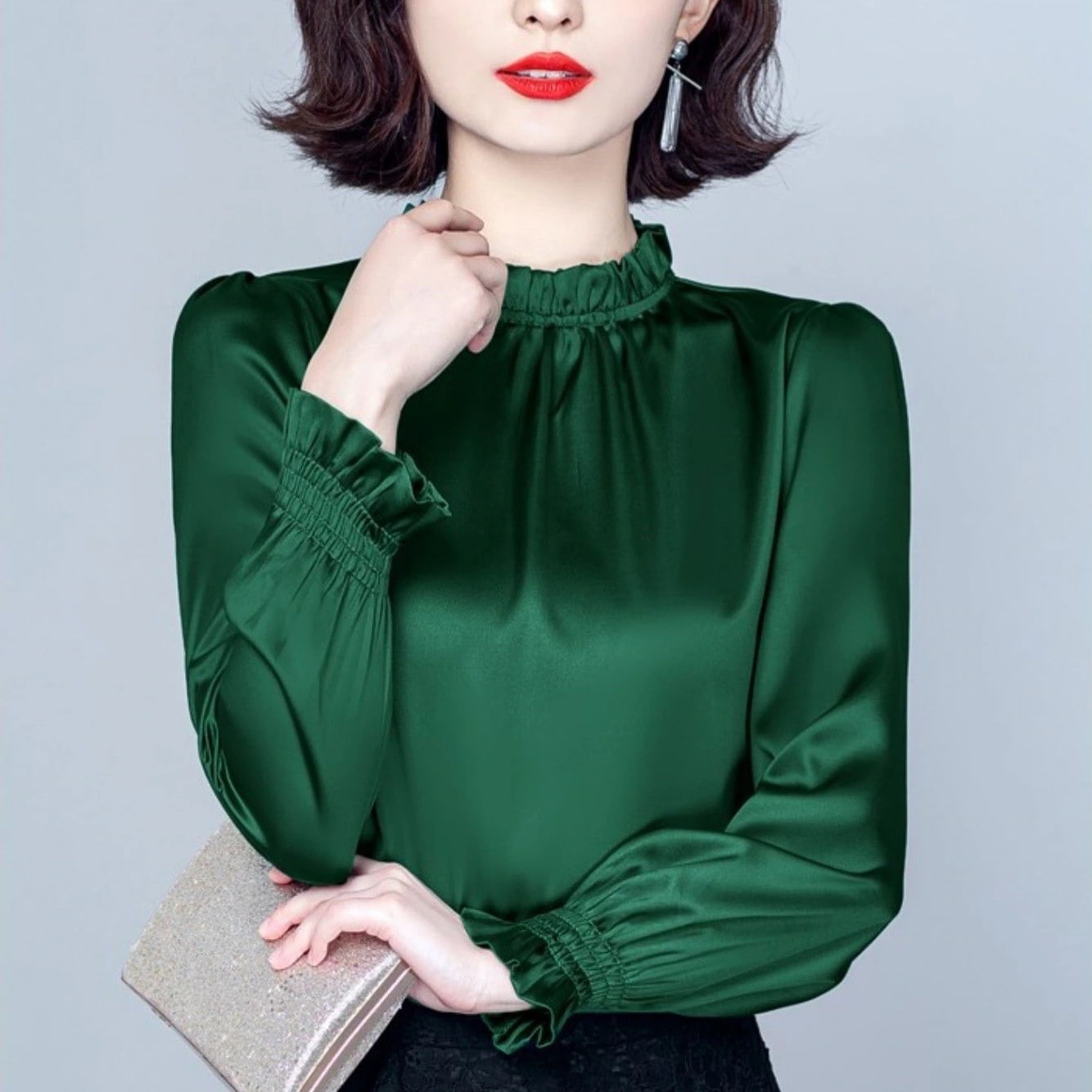 トップス ブラウス ショート ショート丈 長袖 ハイネック スリム ストレート シャーリング フリル かわいい 大人可愛い きれいめ シンプル 大人 上品 おしゃれ お洒落 レトロ 大人女子 こなれ感