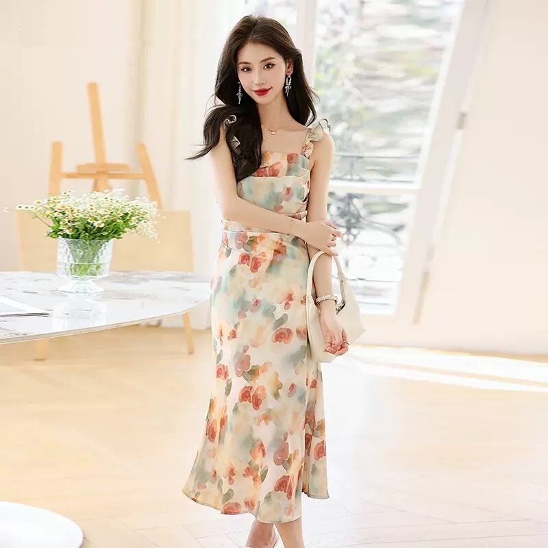 レディース ワンピース プルオーバー ドレス ミモレ ロング ノースリーブ 肩フリル スクエアネック タイト スリム マーメイド ドレープ 背中開き フェミニン フリル ウエストマーク ファスナー