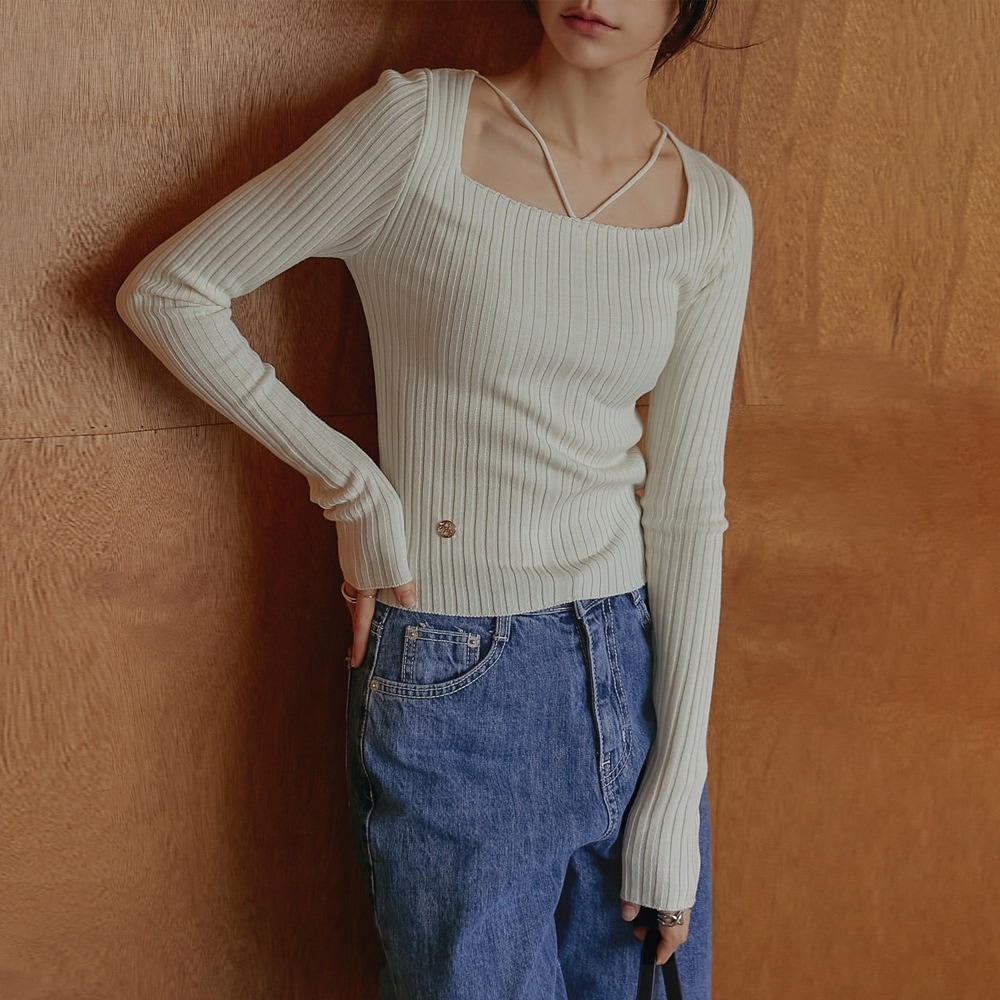 レブスクエアネックストラップゴルジニット