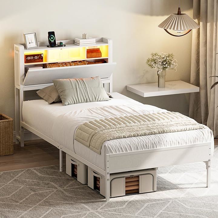 ベッドフレーム 収納宮棚付き パイプベッド コンセント付き シングルベッド スチールベッド LEDライト付き 2段階高さ調整 頑丈 カビ防止 安定性 耐久性 (ホワイト, シングル)
