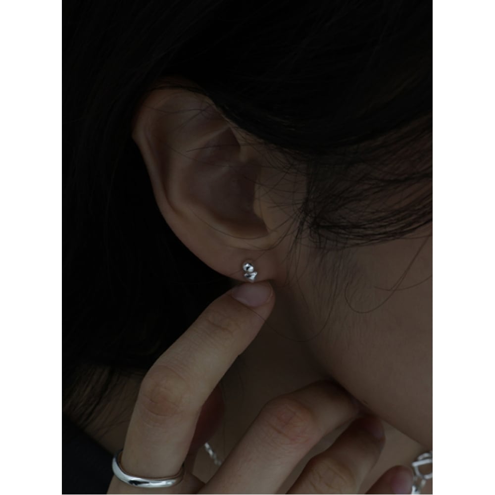 モンデリーヌダズルピアス
