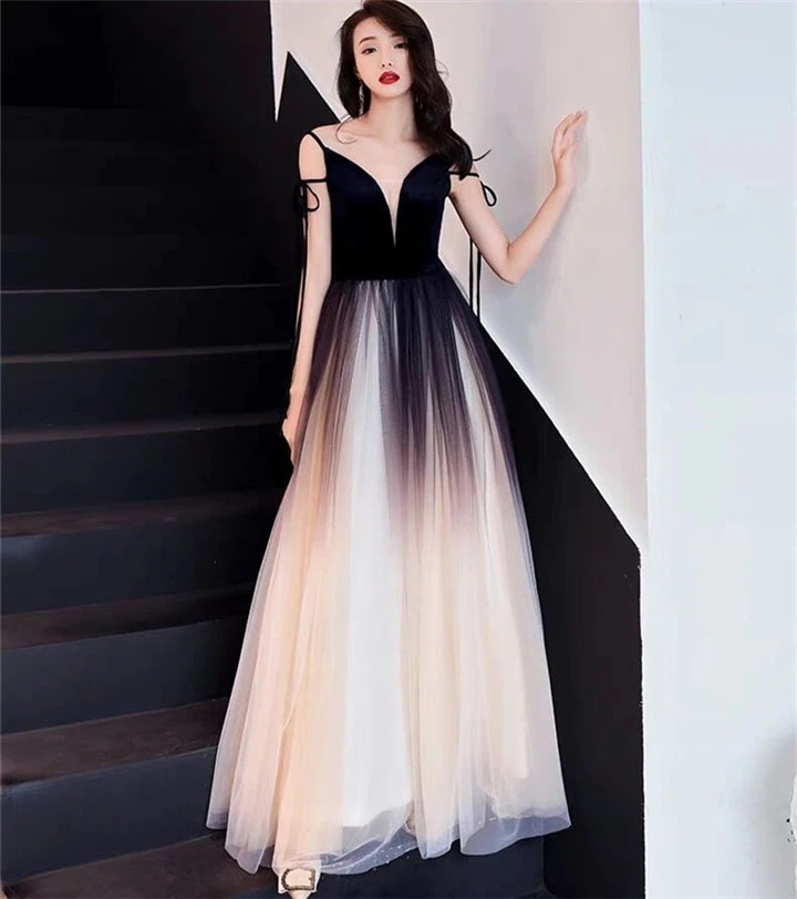 【2025限定SALE】ロングスカート スリム エレガント 気高い 宴会ドレス ホスト 年次パーティー 新作 2025 ワンビース ロングセクション 女性 イブニングドレス セクシー 大人魅力高まる