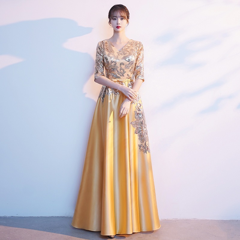 金色のコーラス衣装ロングスカート詩朗読紅歌大会服ホストイブニングドレス女性の高級感