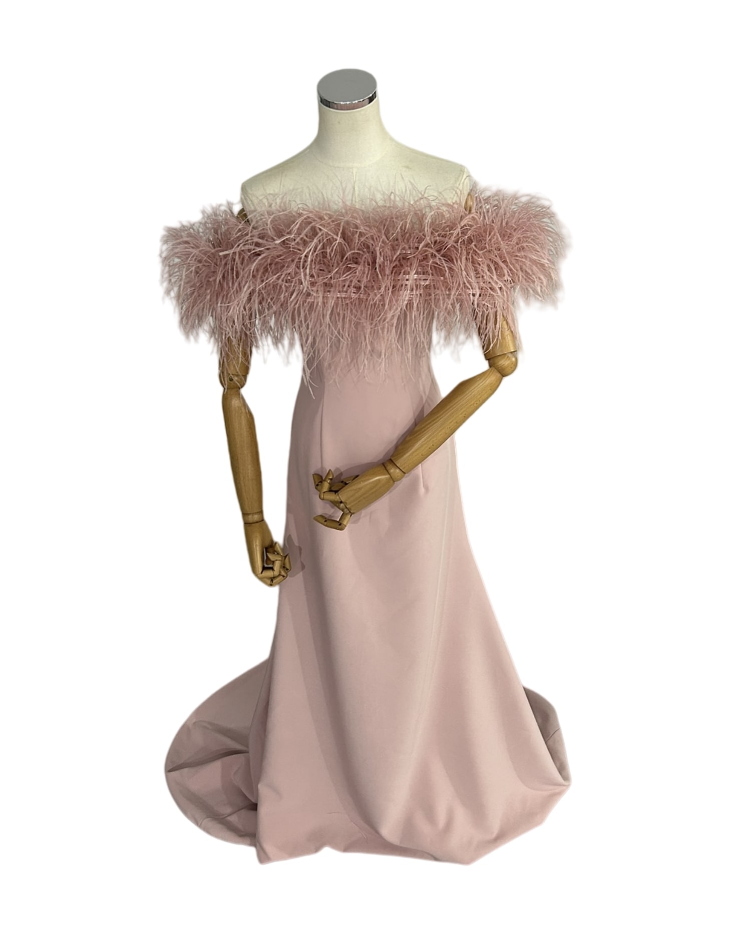 人気上昇！ピンク カラードレス オフショルダー フェザー 細見えシルエット 花嫁 前撮り