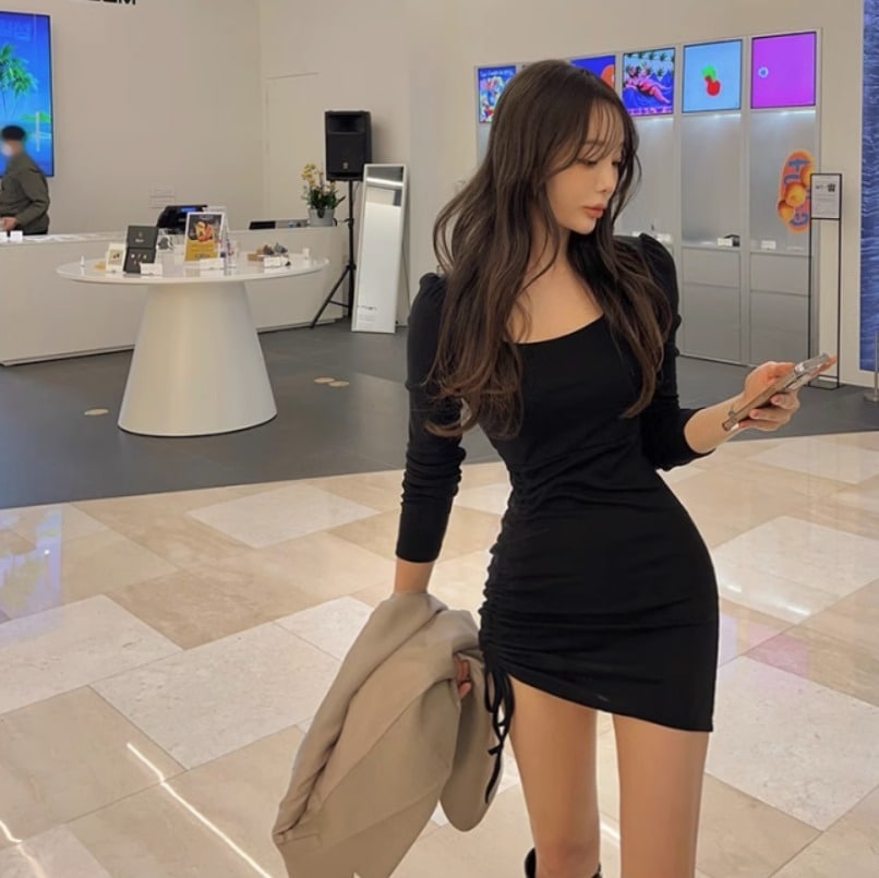 ワンピース ミニ丈 ショート丈 膝上 袖あり 長袖 Uネック ラウンドネック 襟なし タイト 細身 ストレート ニット かわいい 大人可愛い カジュアル おしゃれ お洒落 大人可愛い こなれ感 ラフ