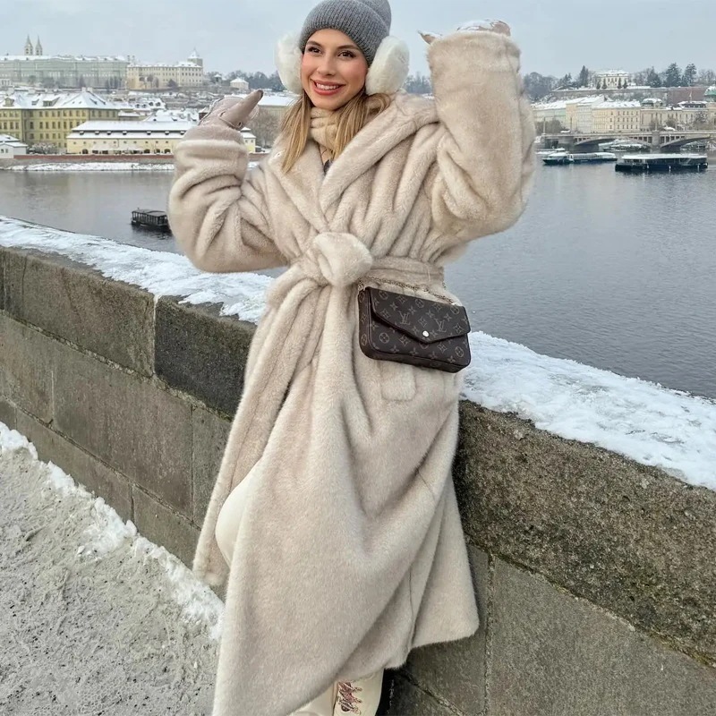 人気商品 秋冬フード付きイミテーションファーコートレディースロングブランドミンクベルベット毛皮コート柔らかく環境に優しい毛皮コート