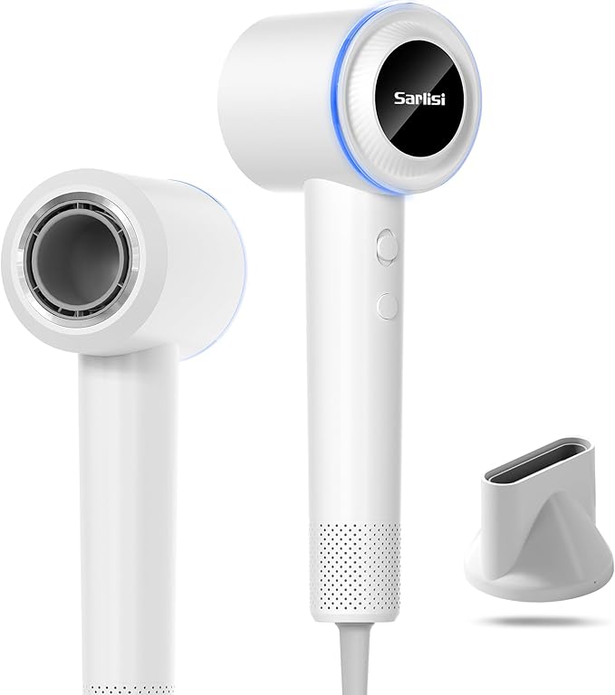 この大容量ヘアドライヤーは2億個の高濃度マイナスイオンサロン級の品質3段階の温度設定2段階の風速設定毎分2.4立方メートルの強力な風量軽量で静音磁気ノズルを特徴としています