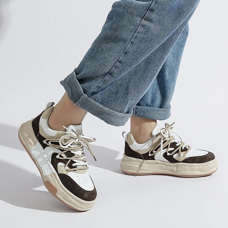今の流行厚底スニーカー韓国スニーカー厚底靴レースアップシューズ松糕靴レディース復古カジュアル百掛け大きいサイズ