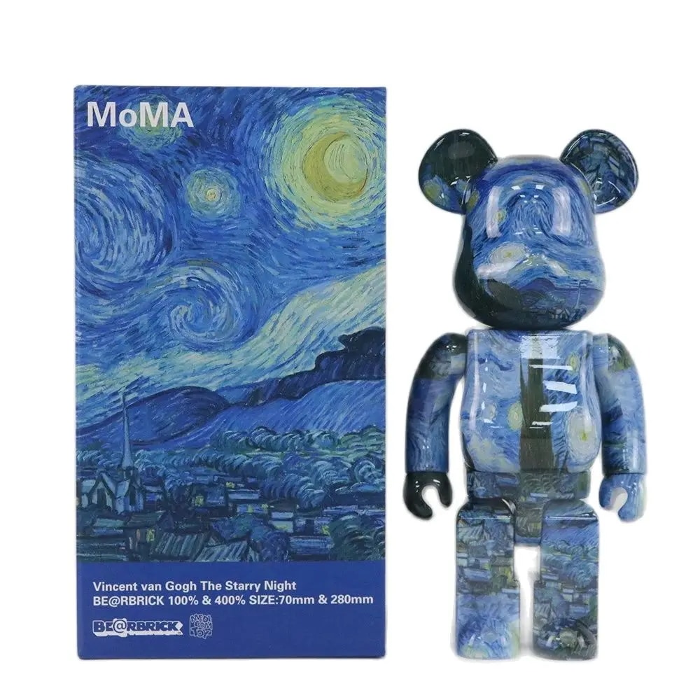 ベアブリック 400% ゴッホの星空とプロヴァンスの田舎道 高さ 28 センチメートル 11 インチ ABS プラスチックデスクトップフィギュア