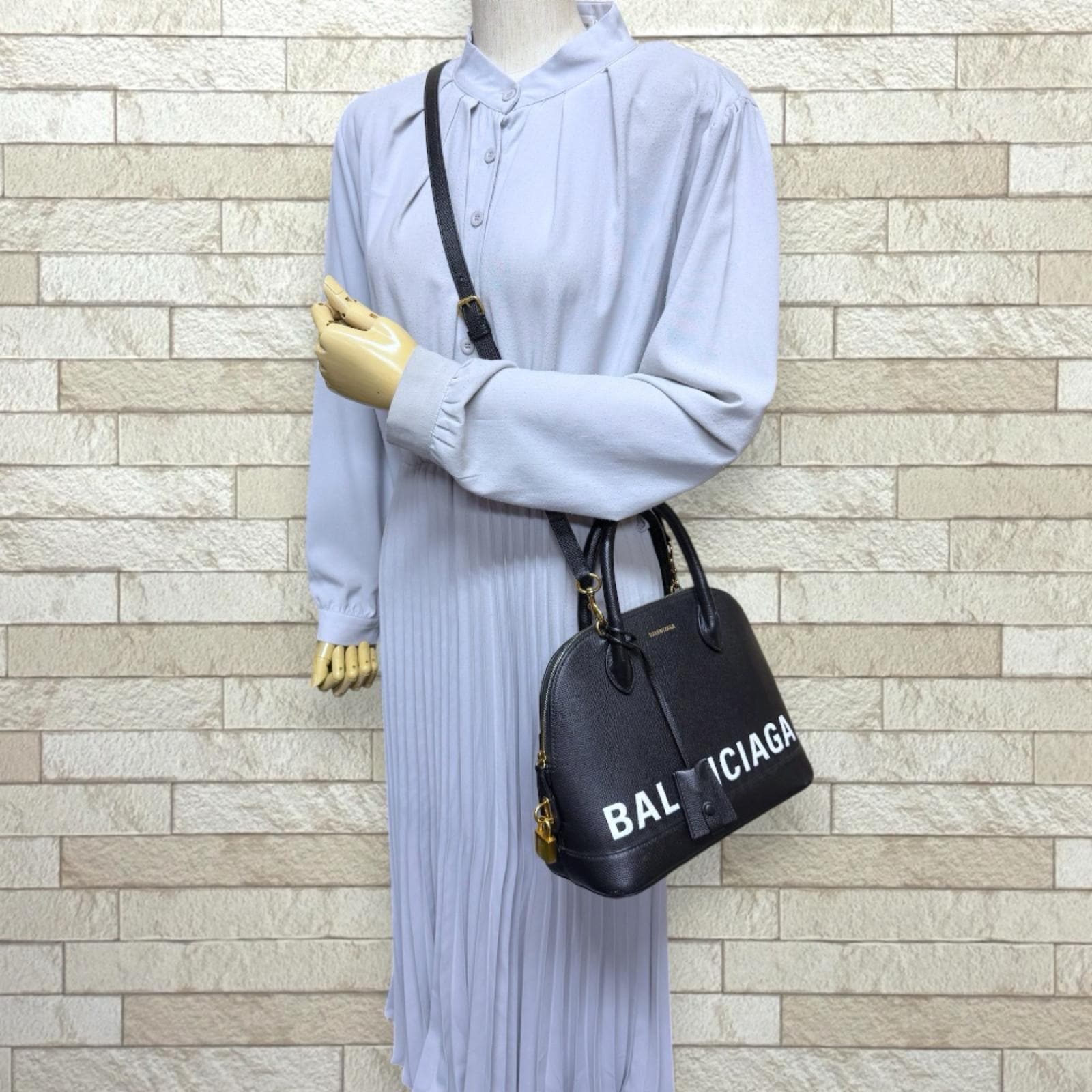 バレンシアガ ヴィル トップ ハンドル バッグ S ショルダーバッグ レザー 518873・1000・Y・535269 ブラック BALENCIAGA 中古