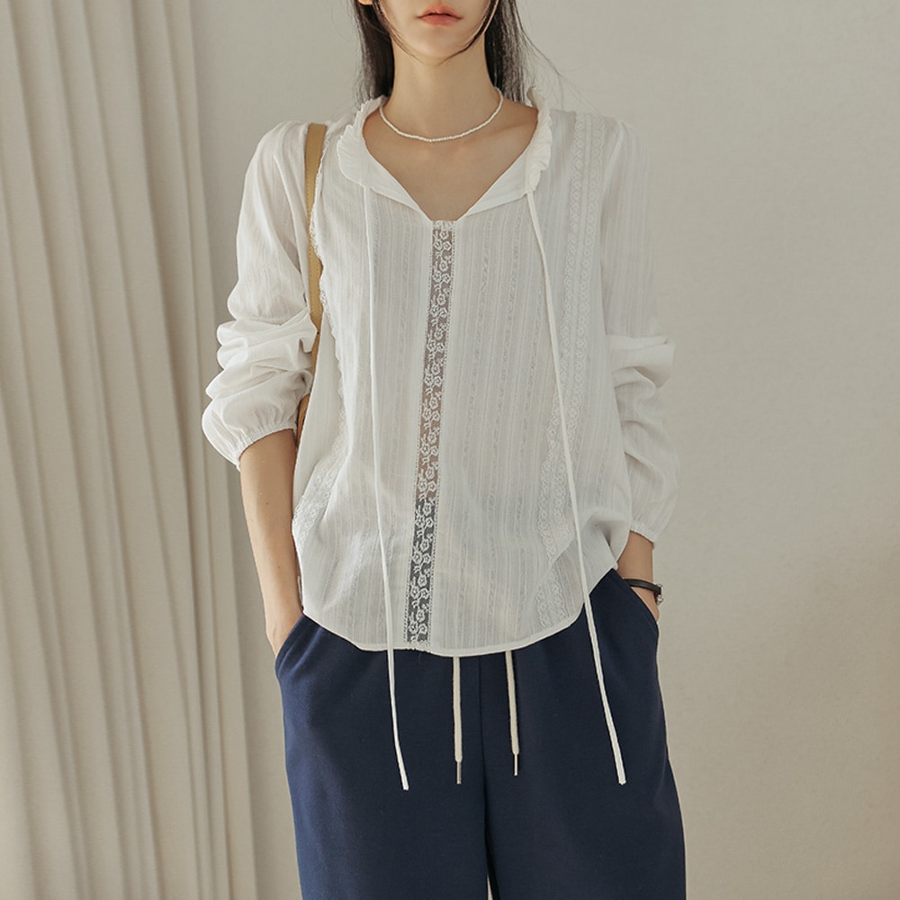 ベリークコットンレースフリルストラップブラウス