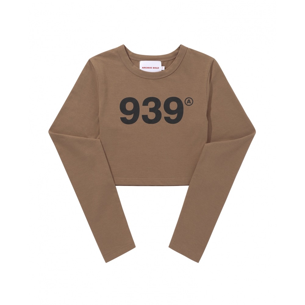 ARCHIVE ボールド 939 ロゴ クロップ ロングスリーブ (サンドベージュ) 8,394円