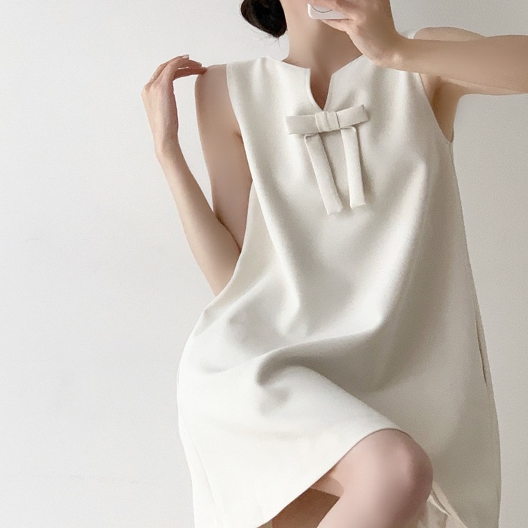 ワンピース レディース リボンタイ ミニ ワンピ ショート 個性的 春服 夏服 ショート 袖なし ノースリーブ インスタ映え モテ 流行 トレンド 高見え 格上げ 涼しい 無地 ホワイト S