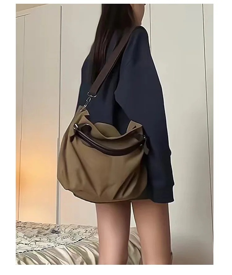 URキャンバストートバッグ女性2025新型A 4通勤通勤大容量キャンバスショルダーバッグ通勤大ショルダーバッグ