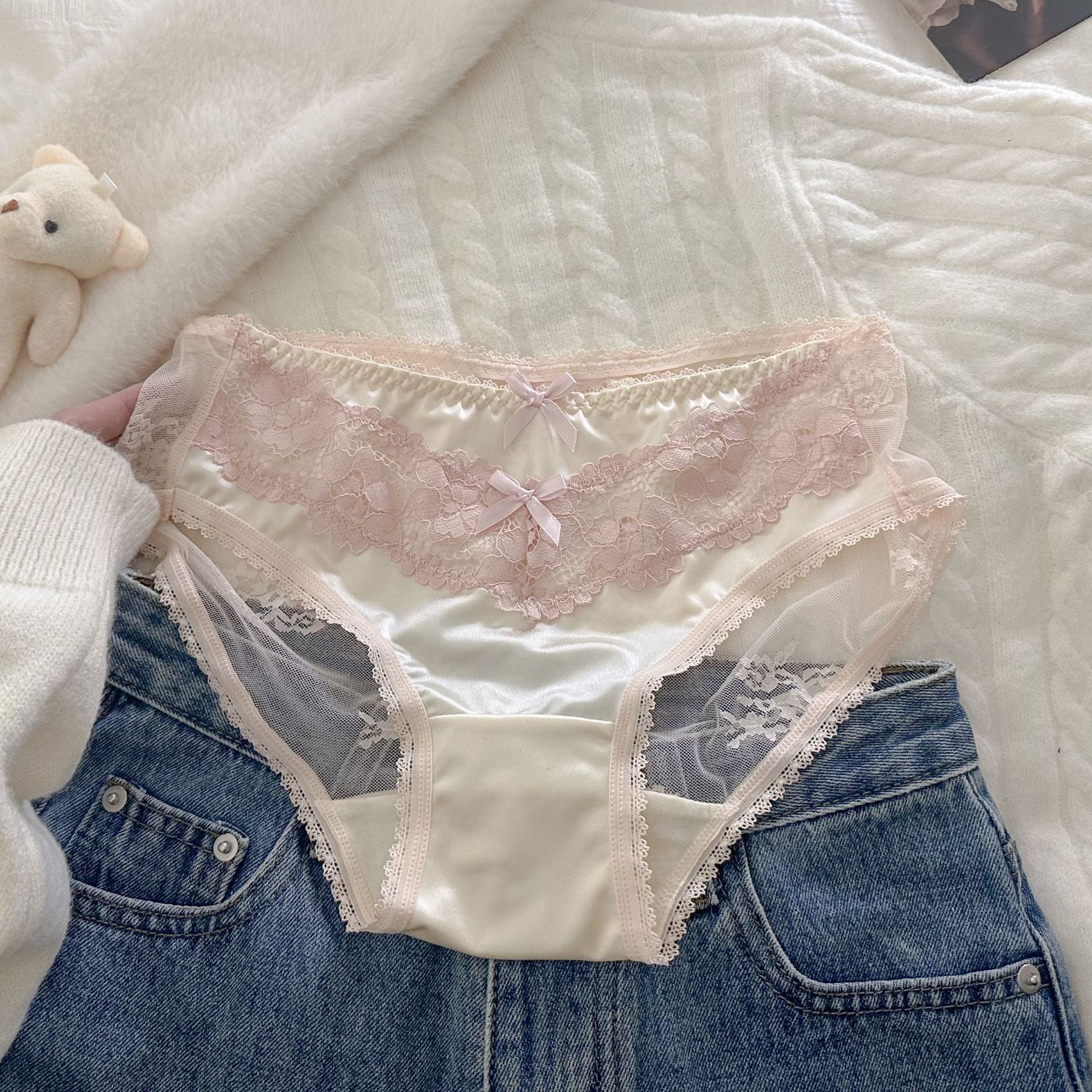 【1点ご購入 で10点プレゼントいたします】甘いレースの網糸波透かしサテン快適通気肌親身ミッドウエストレディース三角パンツ