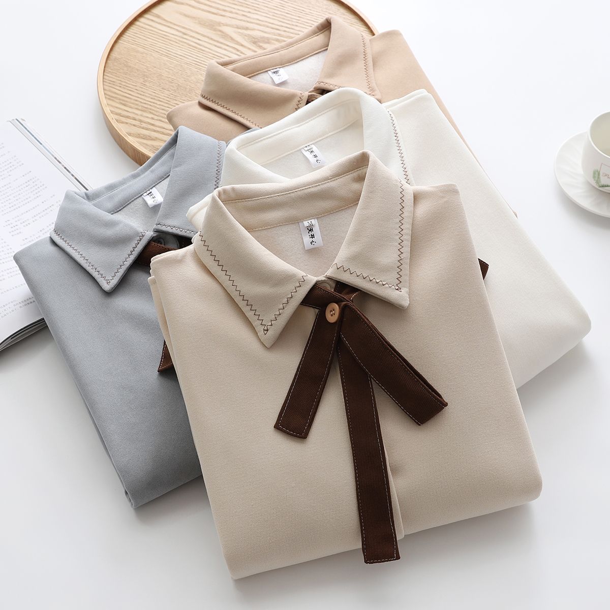 秋冬用のレディース用フリース裏地付き長袖シャツ重ね着に でユニークでレトロなプレッピーな雰囲気を演出できます