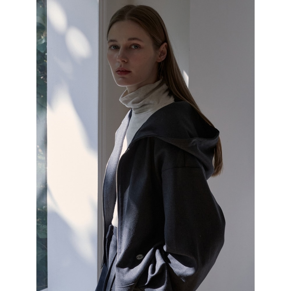 アムールモイエウォーマーフードジップアップチャコール amr1688