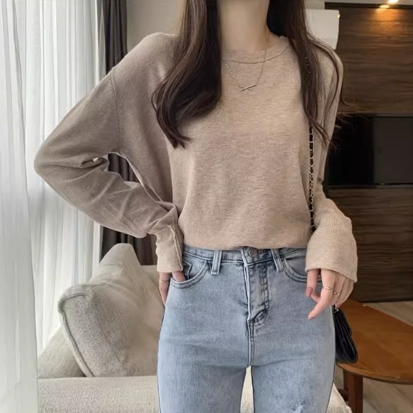 レディース カットソー 長袖 クルーネック カラーバリエーション 伸縮性 かわいい 大人可愛い きれいめ シンプル カジュアル おしゃれ かっこいい こなれ感 ガーリー クール モダン 主役級 存在感