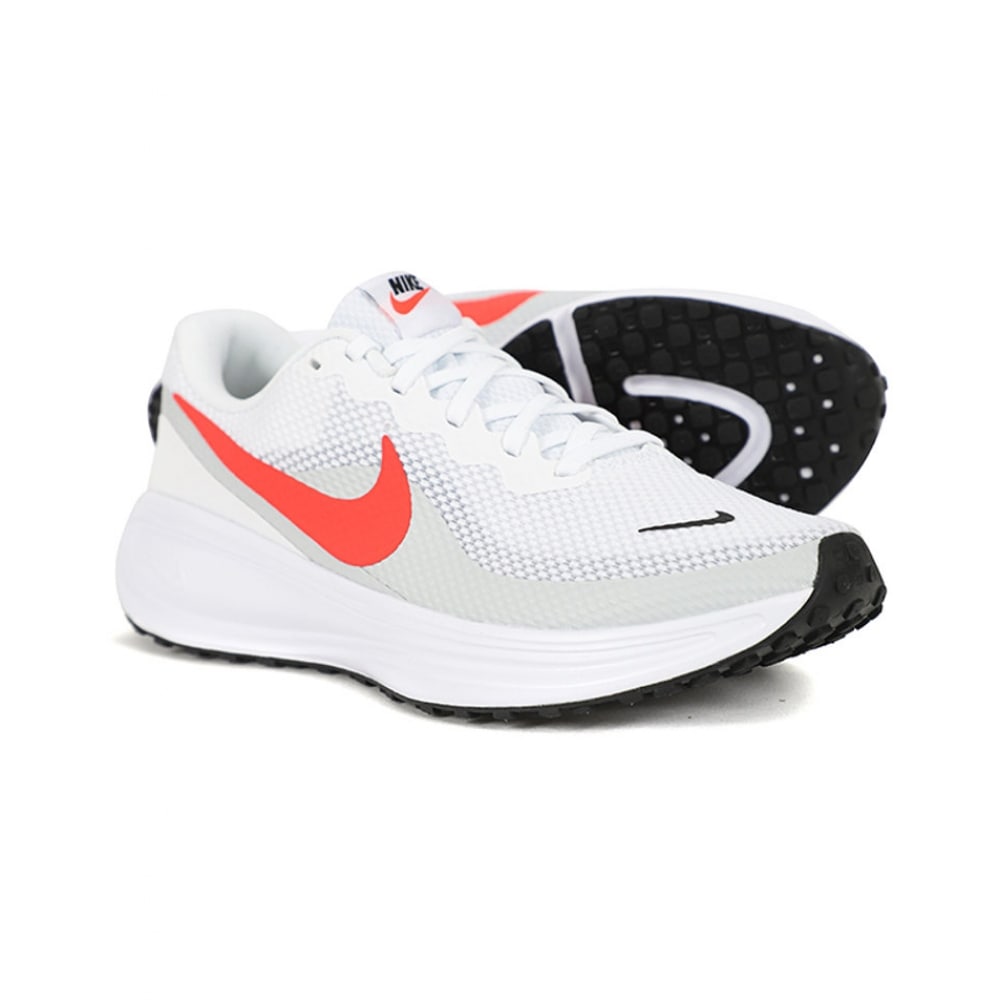 ナイキ ランニングシューズ レボリューション8