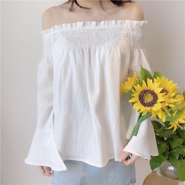 2244.フレアスリーブ　オフショルダー　トップス(ホワイト)