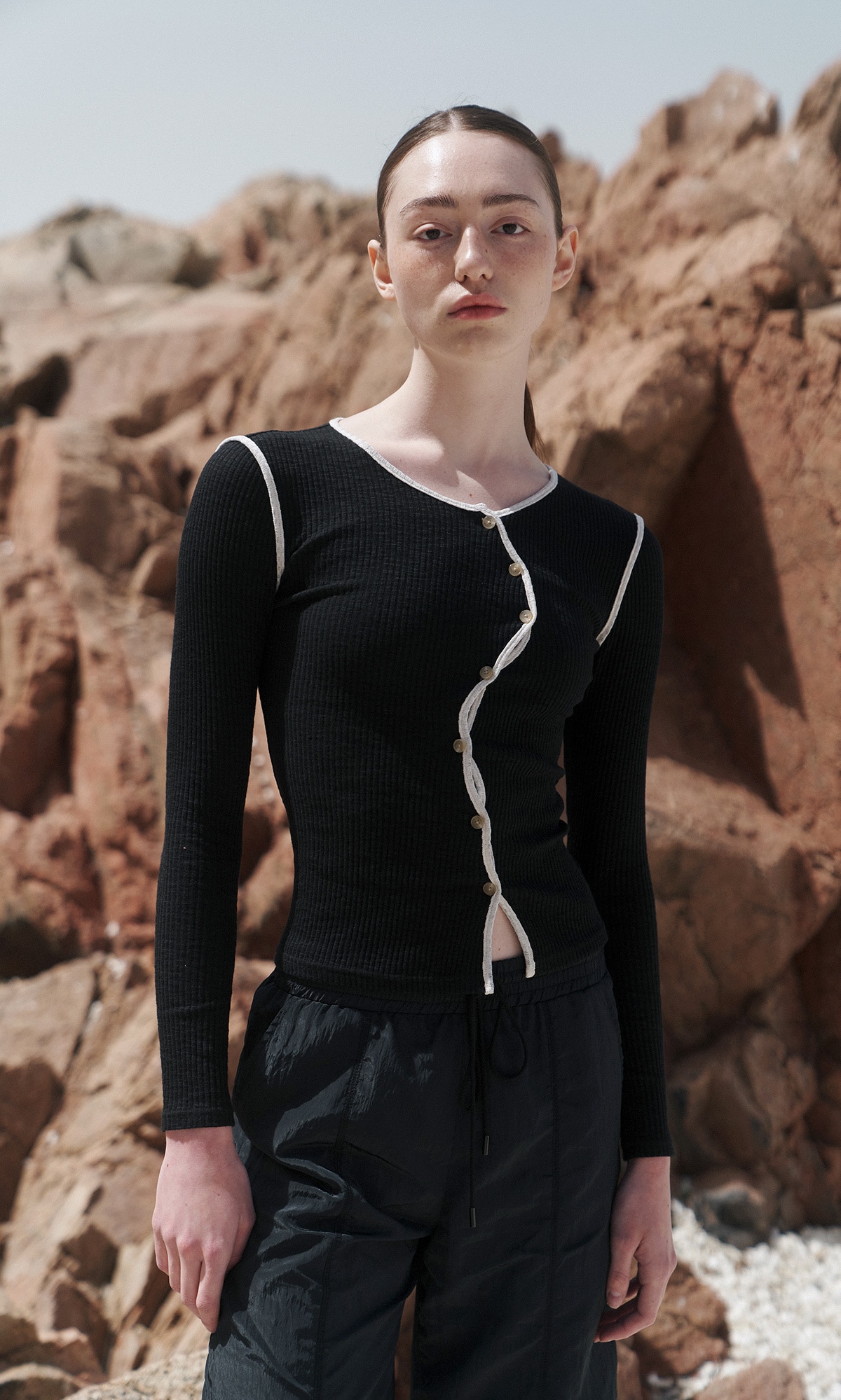 【J.CHUNG】 SYDNEY CARDIGAN : BLACK 12,012円