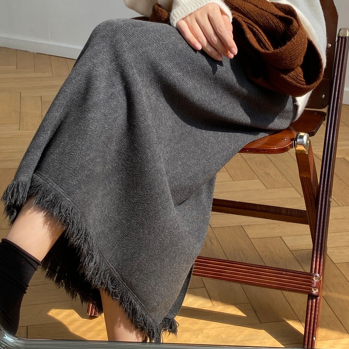 レディース スカート ボトムス 膝下 ミモレ フェミニン フリンジ かわいい 大人可愛い きれいめ シンプル カジュアル 上品 おしゃれ ガーリー エレガント ラブリー キュート ナチュラル 無地 秋
