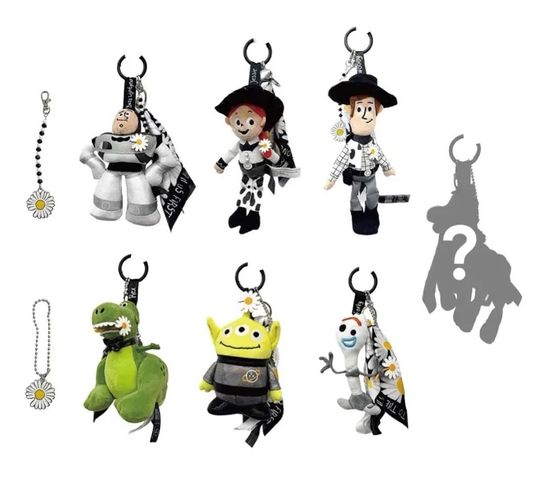Qoo10] YGエンターテイメント 【公式】ランダム1点 Plush Bli