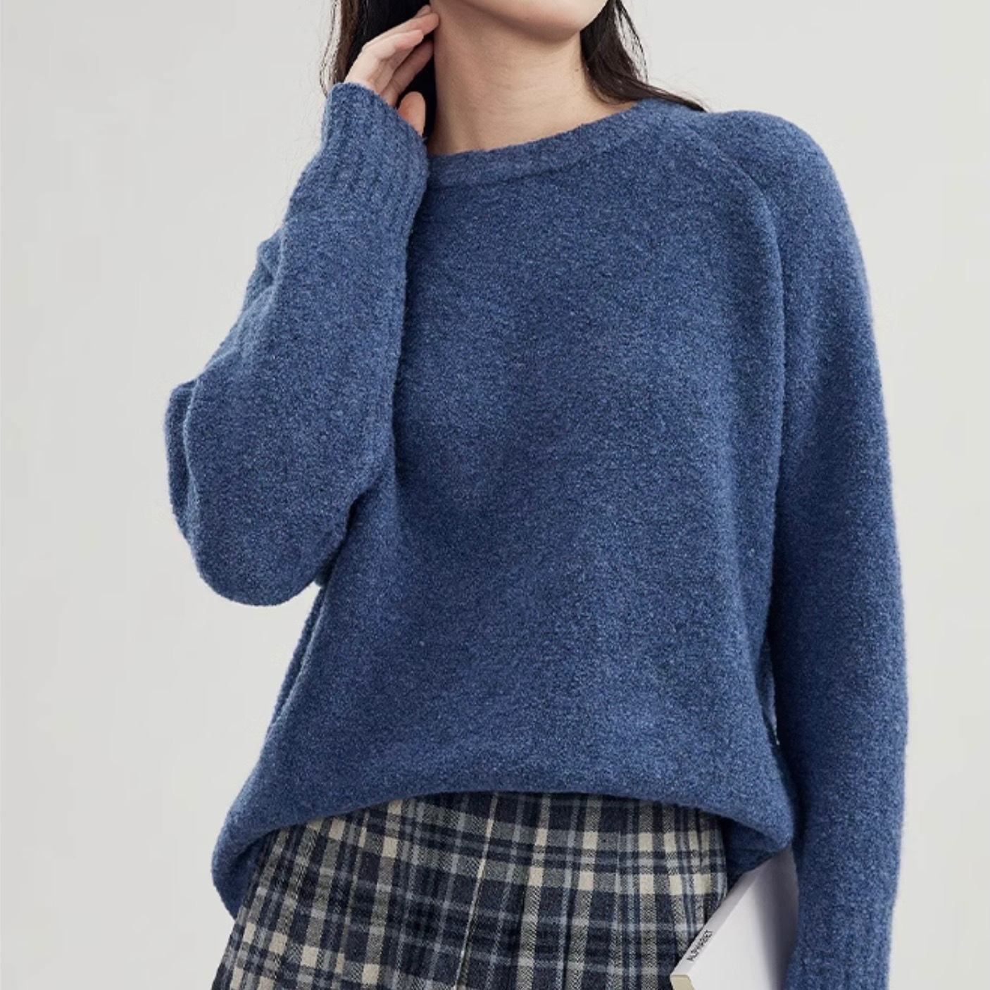 レディース トップス カットソー ニット セーター ウール 長袖 ボリューム袖 萌袖 ラウンドネック クルーネック 襟なし ワイド デート ミディアム丈 伸縮性 かわいい 大人可愛い きれいめ