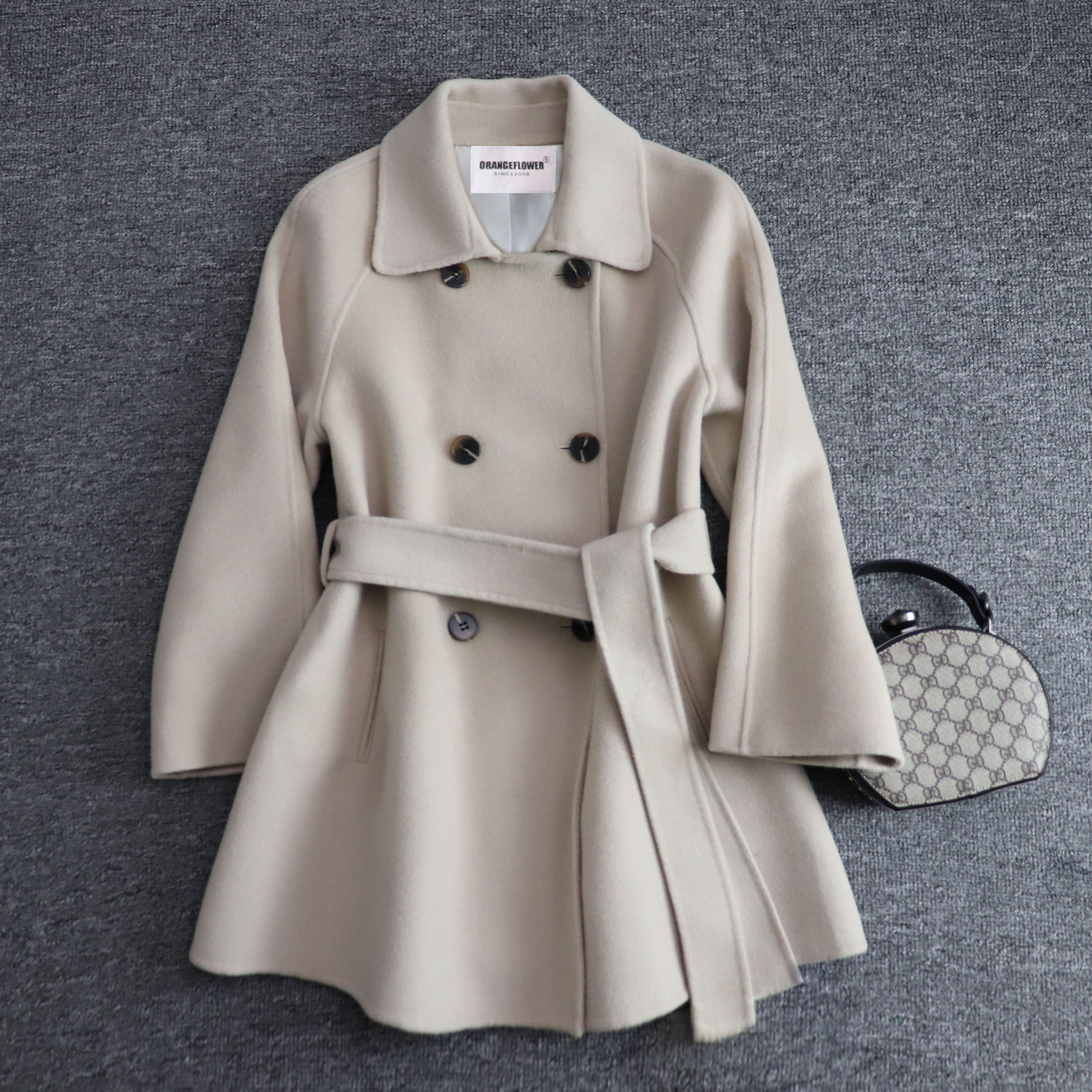 アウター ミディアム丈 ミドル丈 袖あり 長袖 Vネック 襟付き Aライン ベルト ウエストマーク かわいい 大人可愛い きれいめ シンプル 大人 おしゃれ お洒落 かっこいい レトロ こなれ感