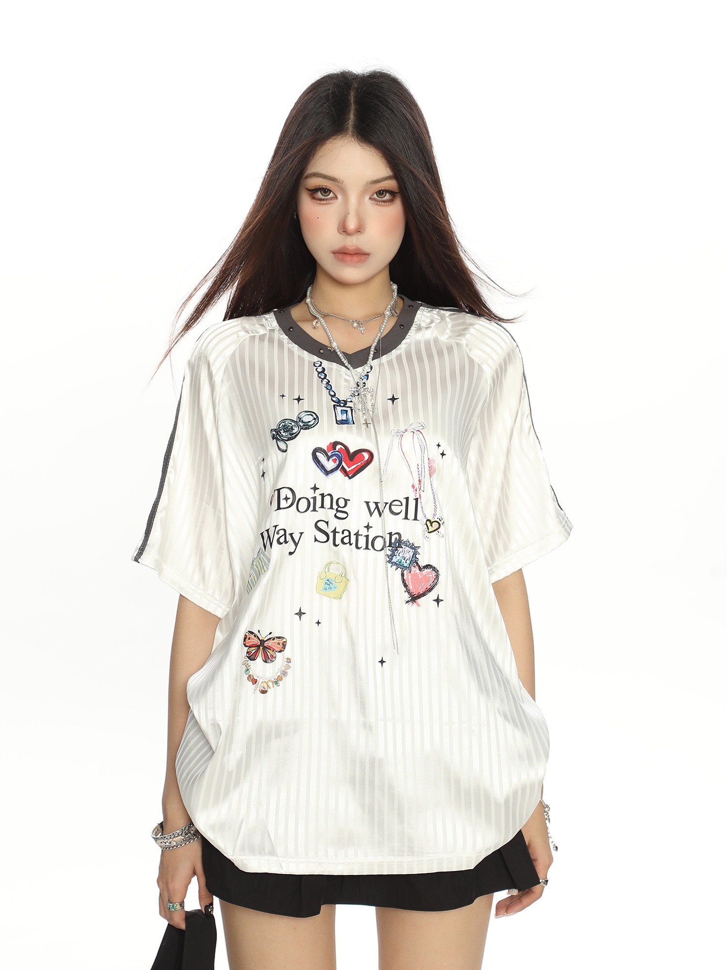 2026春夏 トップスバイカラー長袖TシャツかわいいK-POP黑白レディース韓国風ロゴ衣装ルーズゆったりカジュアルおしゃれサイズ袖グラフィックシルエットファッション系サイドシャツフット春スポーツT