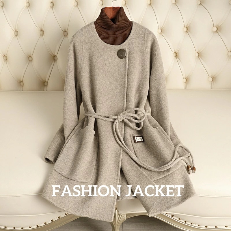 完売御礼レディースジャケット エレガント 女性 高級感 ３色 上品 きれいめ 通勤お出かけ パーティー お呼ばれ ウール生地 入学式 入園式 着痩せ 秋冬春 あったか ミドル丈ジャケット 無地 20代