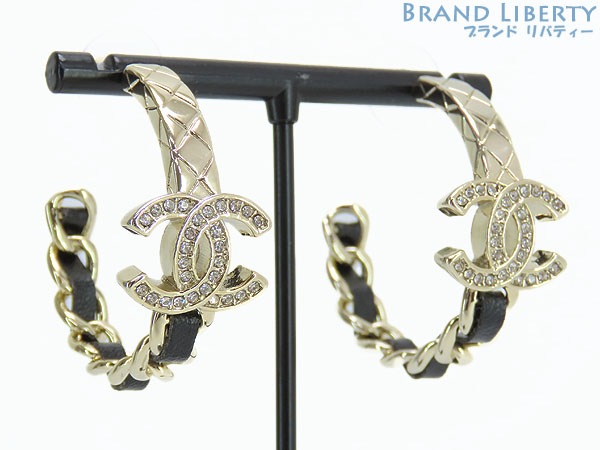 CHANEL超美品シャネルココマークマトラッセチェーンモチーフストラス