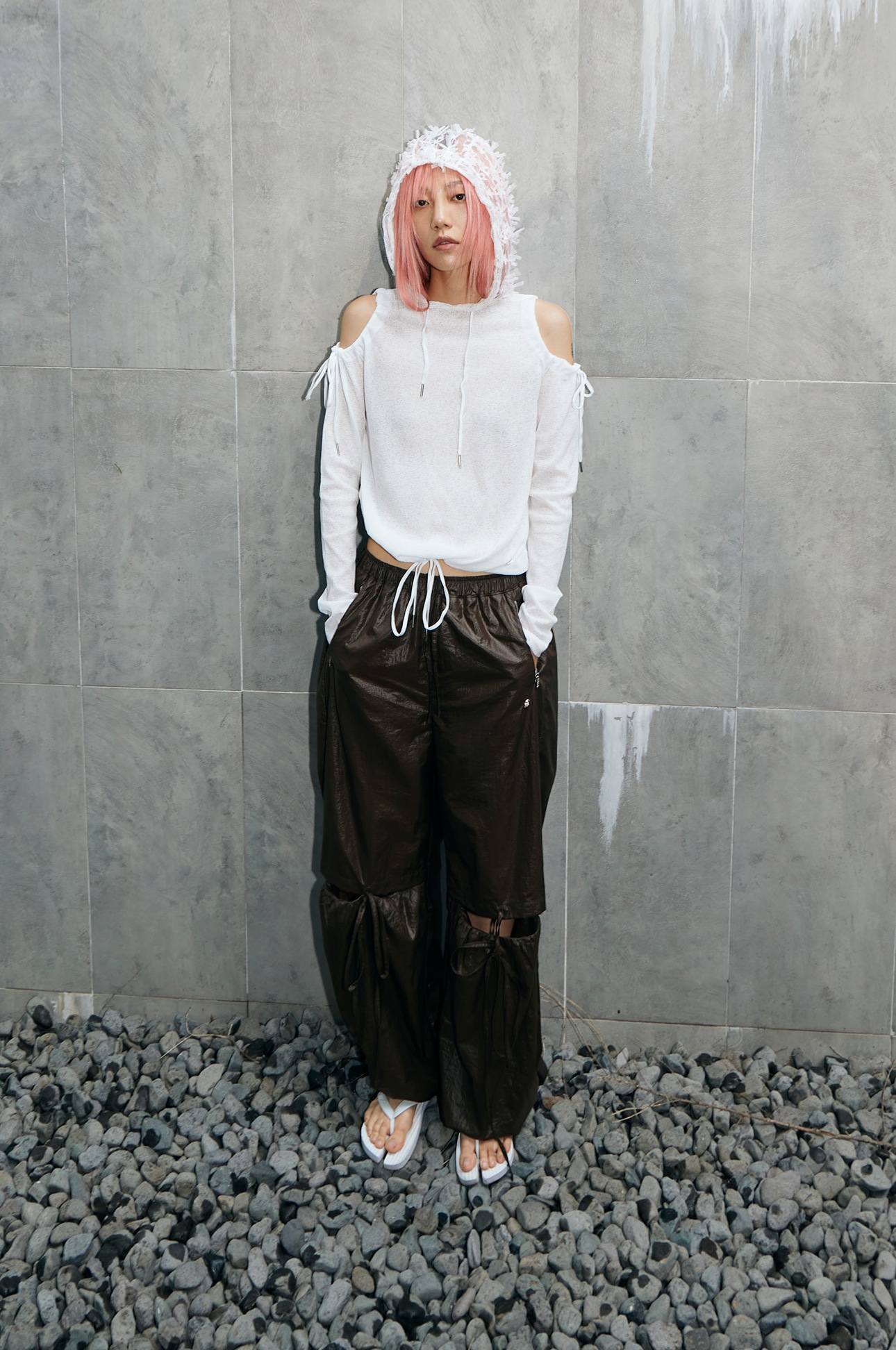 【GIMMETHEYOUNG】 SEE THROUGH RIBBON HOODY : WHITE