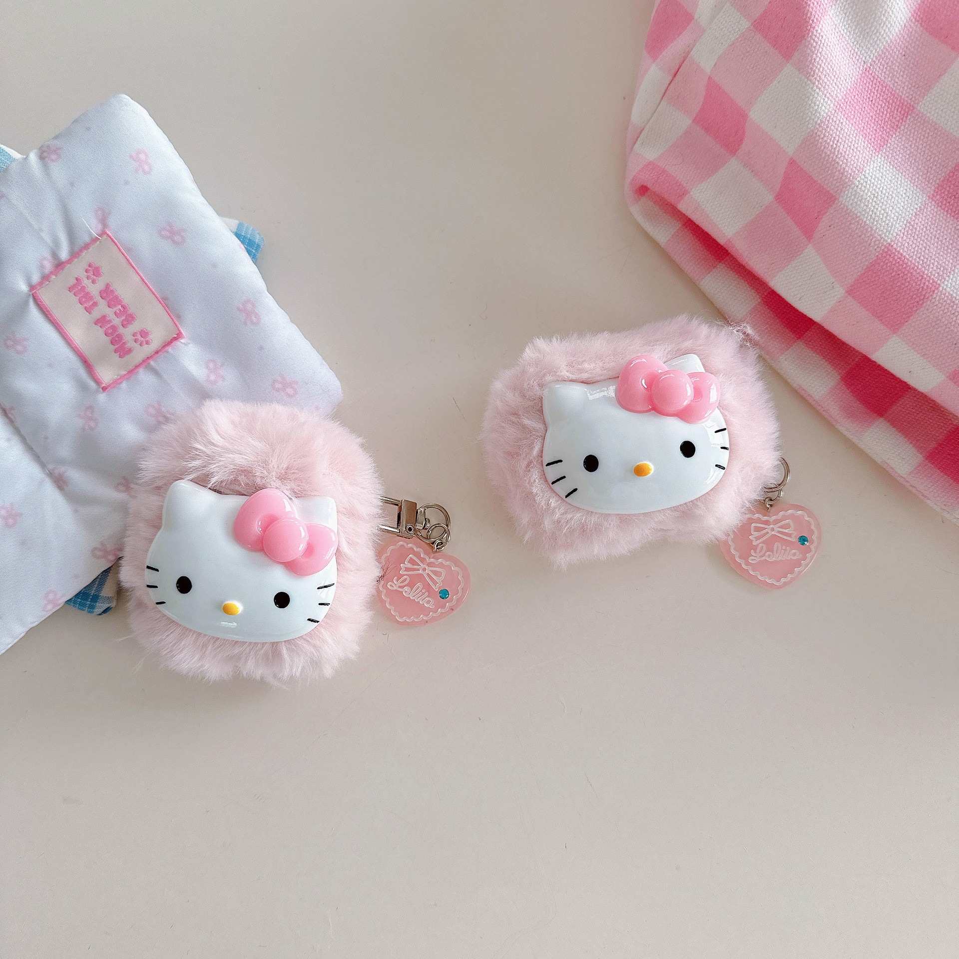 【20点セット】【送料無料】可愛いぬいぐるみkt猫AirPods proアップルBluetoothイヤホンケース23世代カートゥーン保護カバー対応ストラップ