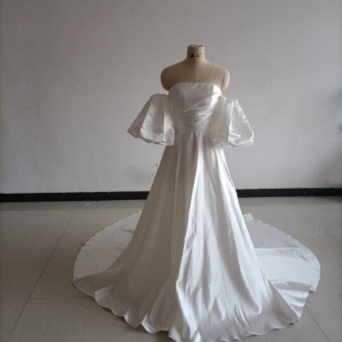 人気上昇 オフショル ホワイト パーティードレス 二次会 前撮り 挙式 パフスリーブ　マット生地