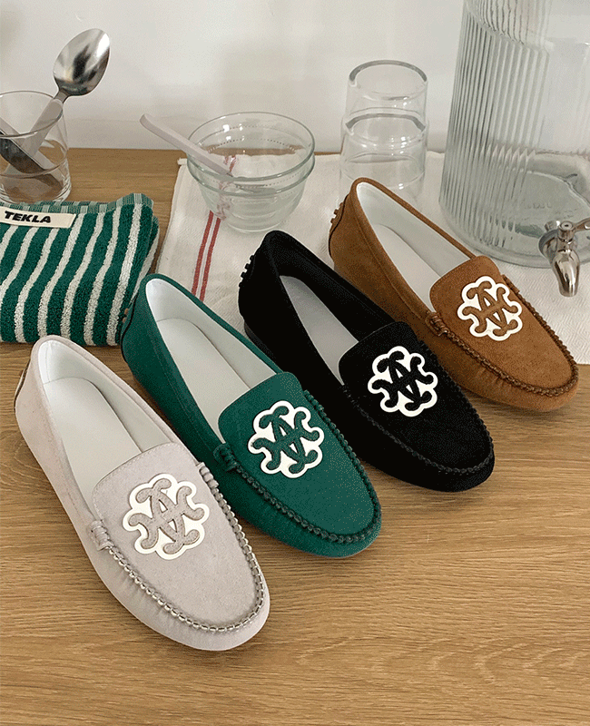 [MILOVANY] 天然牛革/225まで ラントレードライビングローファー2.5cm