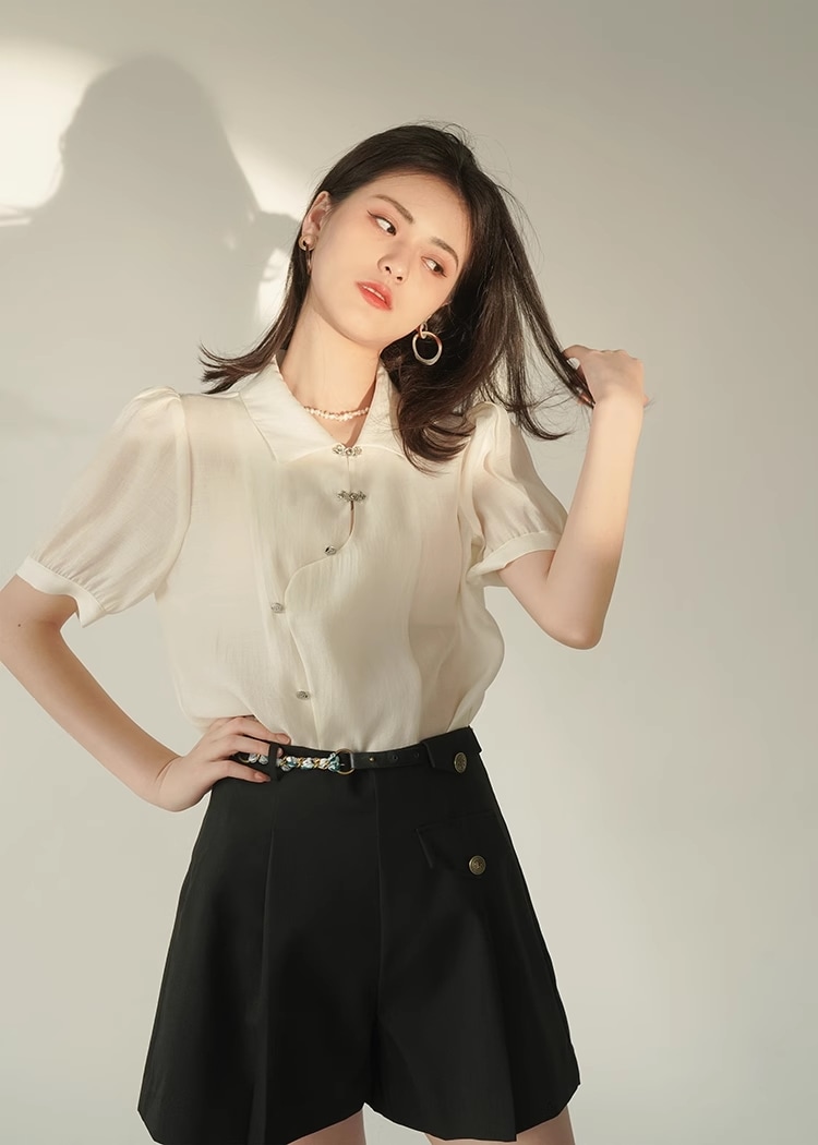 シフォン 半袖 レディース ボタン シャツ トップ 個性的 トップス シャツ ブラウス 白トップス 袖あり 半袖 5分袖 五分袖 襟付き シフォン かわいい 大人可愛い きれいめ 大人 上品 おしゃれ 12,300円