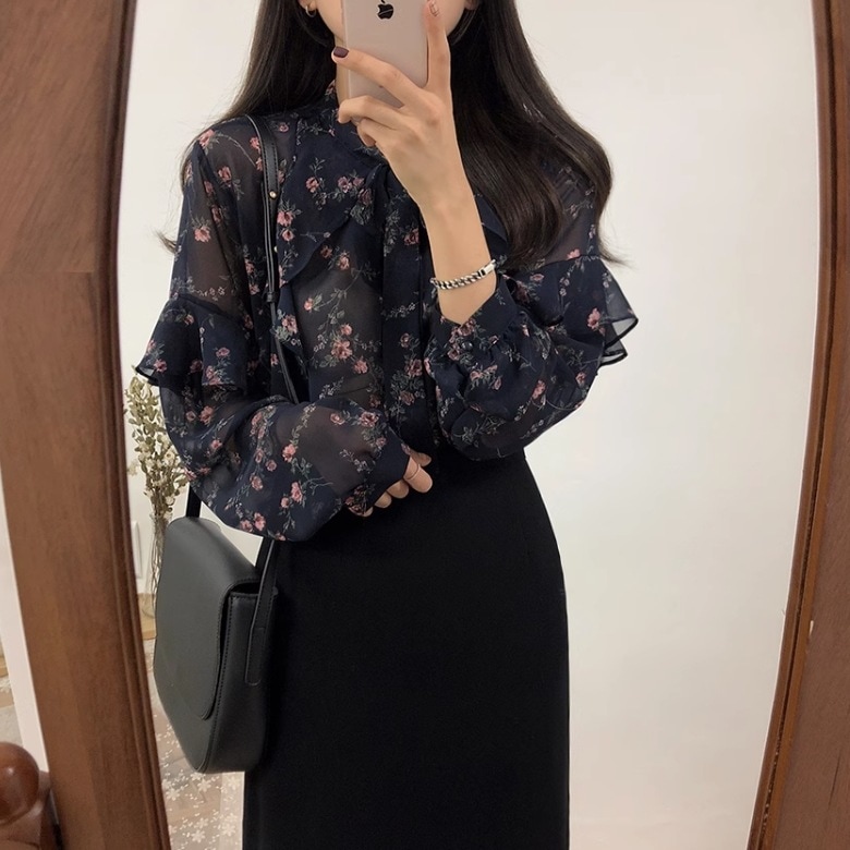 トップス ブラウス ショート ショート丈 長袖 ボウタイ ストレート シフォン フリル リボン 前開き 透け感 シースルー ボタン かわいい 大人可愛い きれいめ カジュアル 大人 上品 おしゃれ