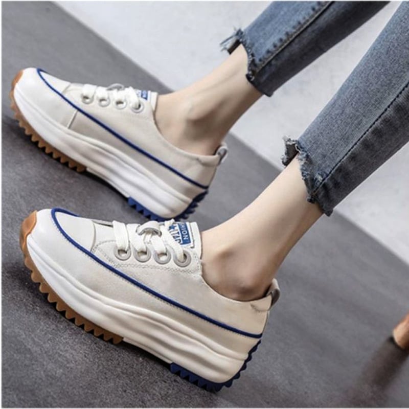 女性用本革ホワイトシューズ 2025年春秋新作 オールマッチ厚底レディースシューズ 韓国版 学生身長アップ スポーツシューズ 4,357円