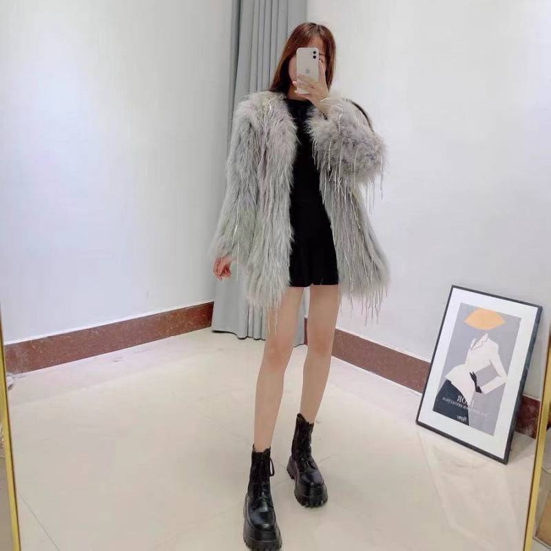 ッセル飾り ファーベスト タふわふわ 編み毛皮 人工 ファー アウター30%までに制限