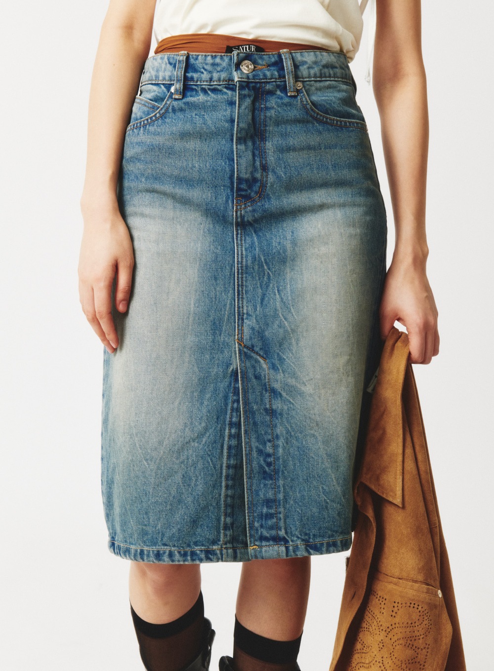 【SATUR】人気/デニムスカート ★ Marradi Denim Midi Skirt ★ SATUR】 MARRADI DENIM MIDI SKIRT : CRINKLE WASHED BLUE