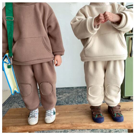 秋冬新作　キッズスウェット＋パンツ　セットアップ　子供アパレル　裏毛付き