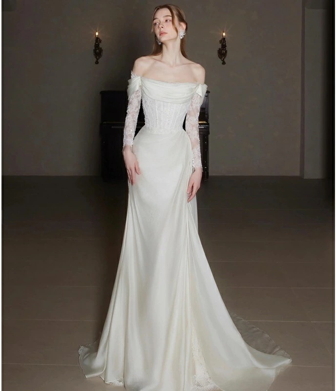 ロングドレス ウェディングドレス オフショルダードレス 前撮りドレス 二次会ドレス レース長袖 フィッシュテール トレイン付き フランス風 レトロドレス フォトウエディン 花嫁 後撮り 披露宴 ホワ