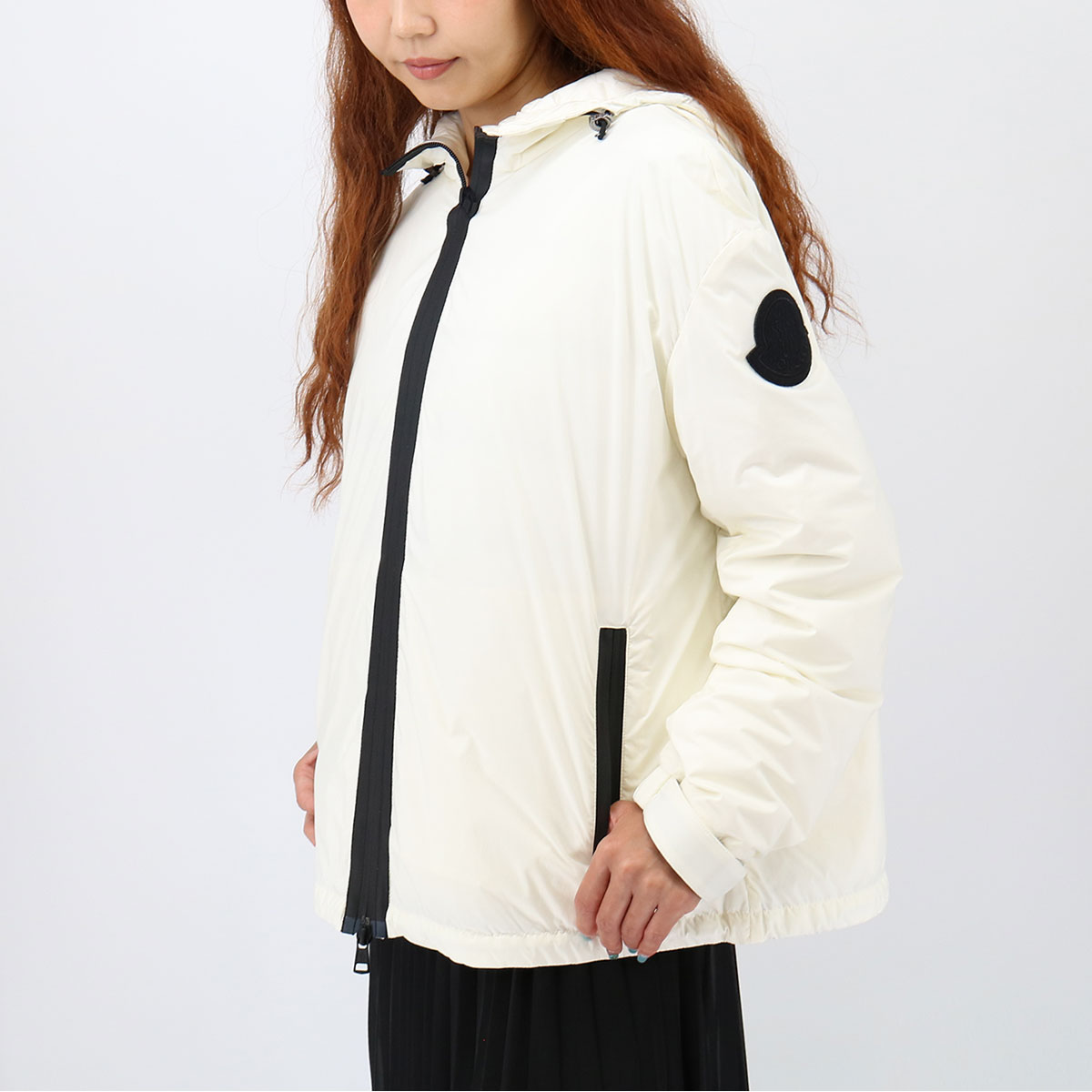 レディースダウンジャケット LILAS GIUBBOTTO 1A51100 C0391 034/WHITE