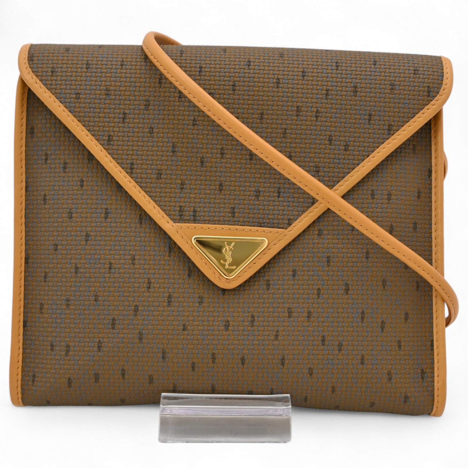 イブサンローラン カサンドラ ロゴ ショルダーバッグ ブラウン Bランク ys3218pq