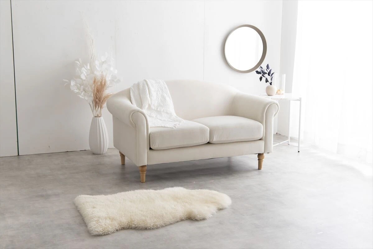 Cheri 2人掛けアンティーク風ベロアソファ　ソファ　ベロア　2人掛け　アンティーク　天然木　幅128cm　コンパクト